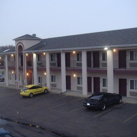 Townhouse Inn & Suites Omaha Ngoại thất bức ảnh
