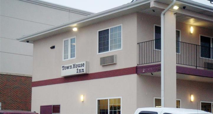 Townhouse Inn & Suites Omaha Ngoại thất bức ảnh