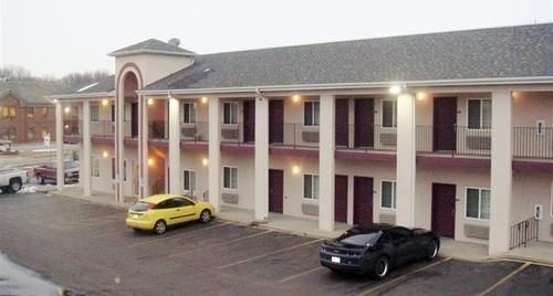 Townhouse Inn & Suites Omaha Ngoại thất bức ảnh